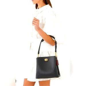 Willow Coach Bag in Black Leather